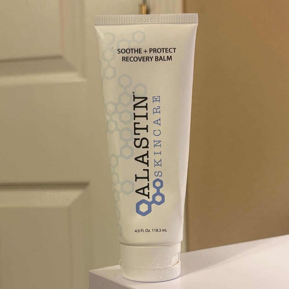 ALASTIN smooth & Protect Recovery Balm